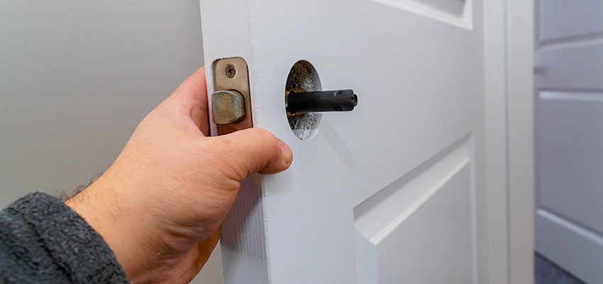 Nighttime Locksmith For Lock Repair in Arlington Heights, IL