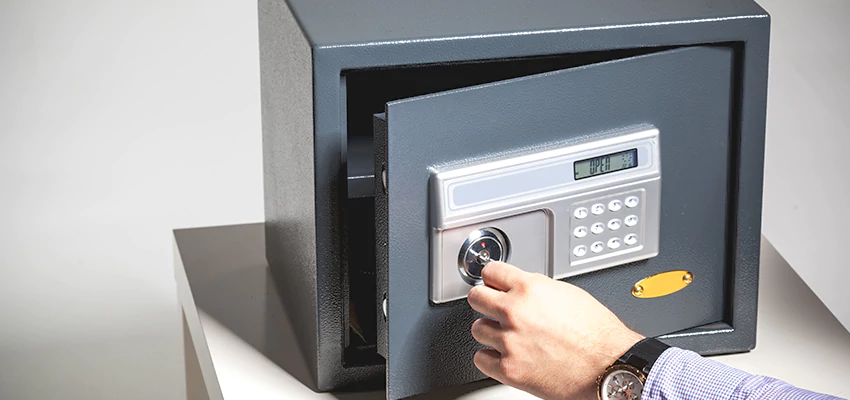 Jewelry Safe Unlocking Service in Arlington Heights, Illinois