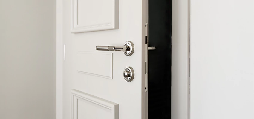 Folding Bathroom Door With Lock Solutions in Arlington Heights, IL